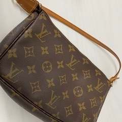 LOUIS VUITTON ルイヴィトンモノグラム