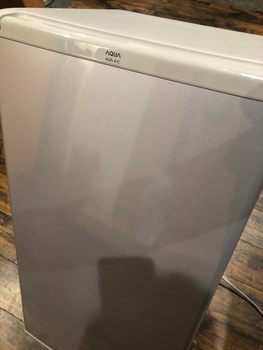 AQUA75ℓ冷蔵庫美品2015年製ほぼ未使用