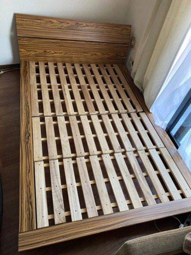 セミダブル用　ベッドフレーム　ロータイプ