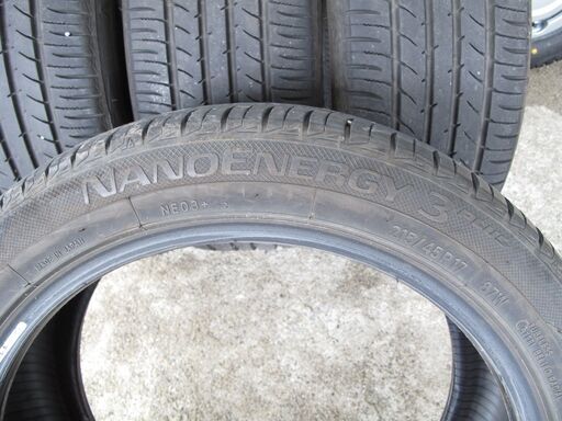 バリ溝 215/45R17 87W 215/45-17 TOYO ナノエナジー 3 PLUS　プリウス CT レガシィ B4 インプ