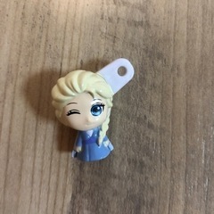 びっくらたまご　アナと雪の女王　エルサ