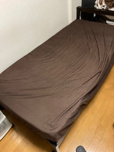 シングルベッド•マットレス付き