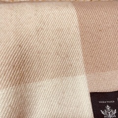 チェック柄マフラー　幅広の画像