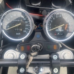 ゼファー750 エンジン実働の画像