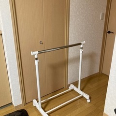 ハンガーラック　洗濯物干し