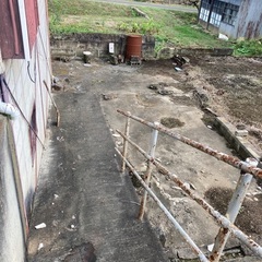 フリーレント！駐車場つき地下室つき一軒家！ − 栃木県