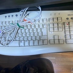 マイクロソフトPCキーボード、ロジクール PCスピーカー