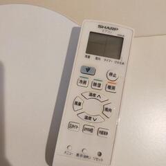 予約品【商談中】SHAP　6畳用エアコン＆室外機の画像