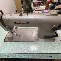 上下送り三菱DY-330工業用ミシン