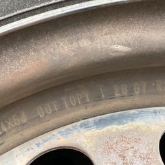 14インチホイール タイヤ付きの画像