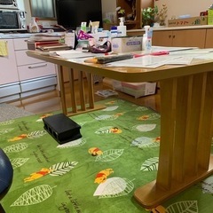 断捨離中です！椅子とテーブルですの画像