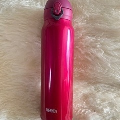 【未使用】サーモス、水筒750ml