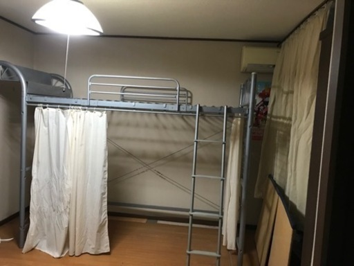 宮台付きロフトベッド