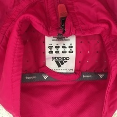 タグ無し未使用品　adidas ランニング用アウターの画像