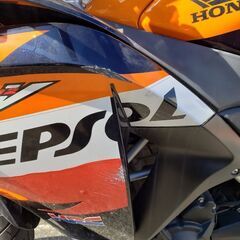 ホンダ　HONDA cbr250r レプソルの画像
