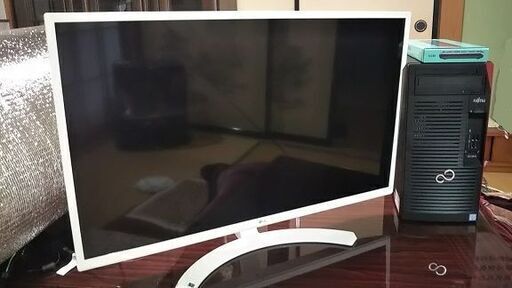 （商談確定中）富士通サーバーＰＣ　７世代ＣＰＵ搭載　W570中古と３１．５インチモニターセット