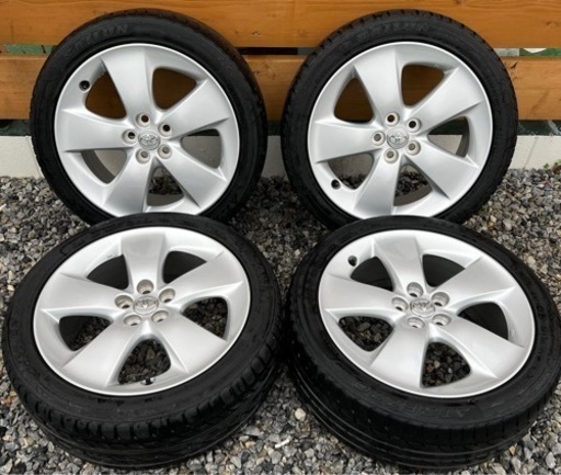 ☆トヨタ 30プリウス☆１７インチホイール☆タイヤ付き☆