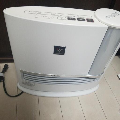シャープ　セラミックファンヒーター  HX-J120-W