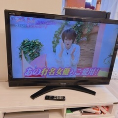 東芝　42型　TV 美品　REGZA
