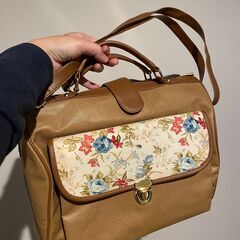 ペンダントトップ、ヘアアクセサリー、バッグなど