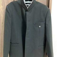 中学校の制服（学ラン上下、ズボンは夏用と冬用）セットで20,000円