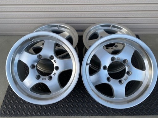 16インチホイール(ハイエース使用品)