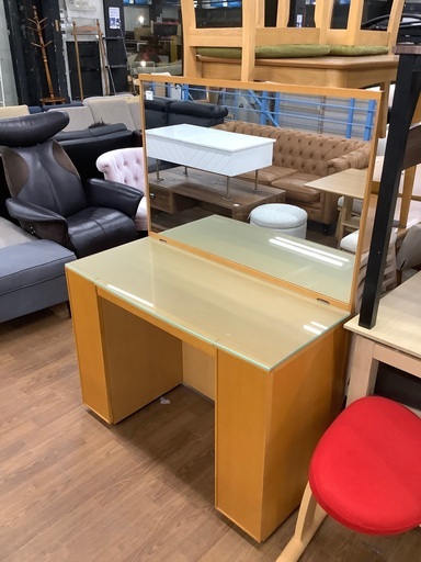 arflex ドレッサー　売場展開中！！！
