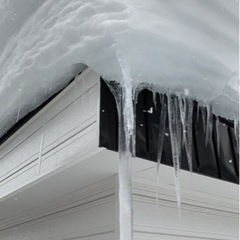 屋根の雪下ろし、雪庇落とし