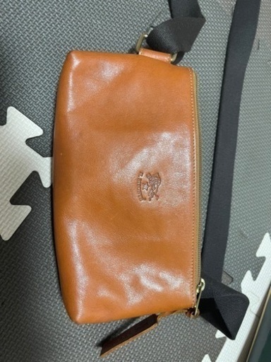 イルビゾンテ　ボディーバック