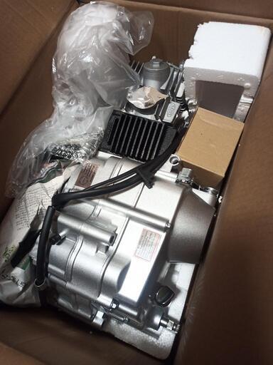 新品 中華横型エンジン110cc