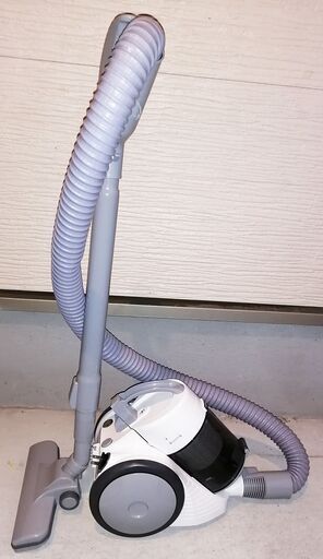 ニトリ サイクロン掃除機 DV-7488N(クリーニング済)