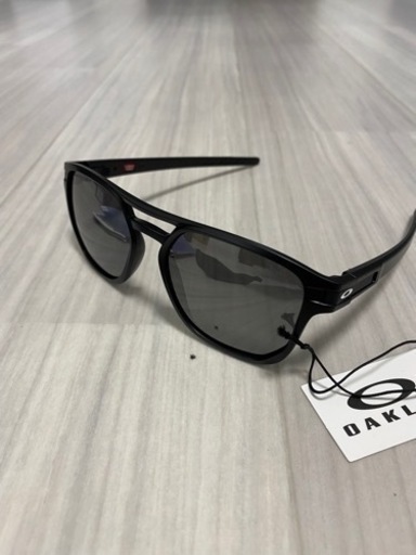 最終値下げ！新品未使用✨OAKLEY サングラス　偏光