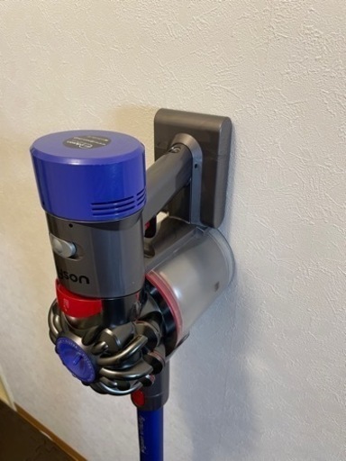 ダイソン dyson V7 fluffy SV11 コードレス掃除機