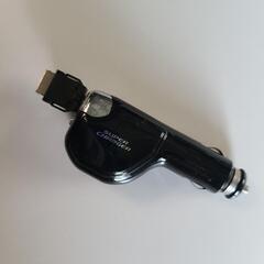 ドコモガラケー用の車載充電器