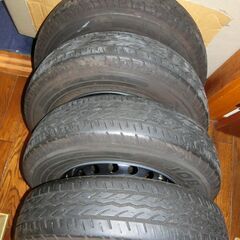 Nバン純正タイヤ＋ホイールキャップ４本セットの画像