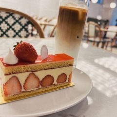 今日の14時〜19時渋谷もしくは吉祥寺でカフェ行ける人(^^)