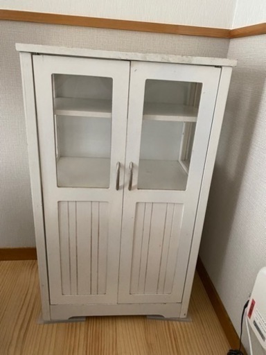 〈お取引中〉木製ホワイトタンス