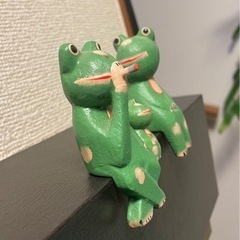 バリ風　カエルの置物3体セットの画像