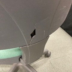 【0円‼️後ろが割れてるからあげる💦】デスクチェア 椅子 イスの画像