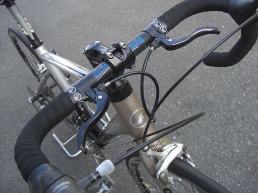 ジャイアント　　DEFY　アルミロード　入門用に　サイズ　520ｍｍ（165ＣＭ～