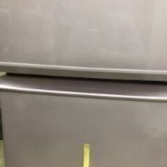 2016年制冷凍冷蔵庫　左開き　2022.2/14まで子供が使用しておりました　引き取りに来ていただけると嬉しいですの画像