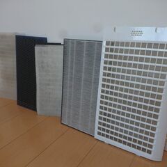 加湿空気清浄機　シャープ KC-H50-Wの画像