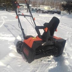 ブラック+デッカー　電動除雪機