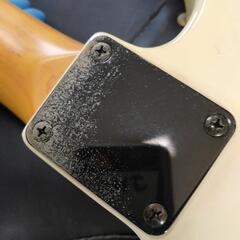 0220-061 フェルナンデス ギターの画像