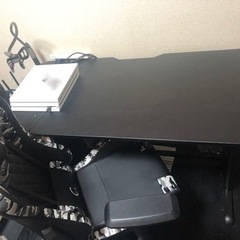 全てセット！モニター、キーボード、マウス、チェア、デスク