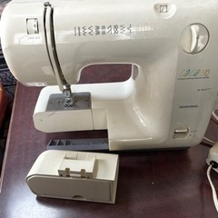 電子ミシン　中古の画像