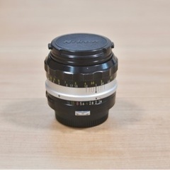 Nikon D5100 55-200mmズームキット & MF 50mm F1.8