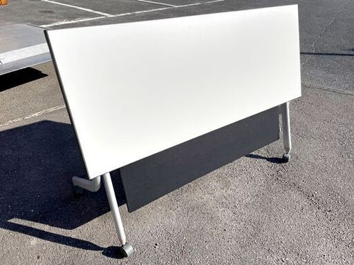 中古 オフィス用 机 テーブル 折りたたみ②