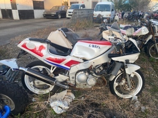 ヤマハ　FZR250R 部品取り　レストアベース　3LN