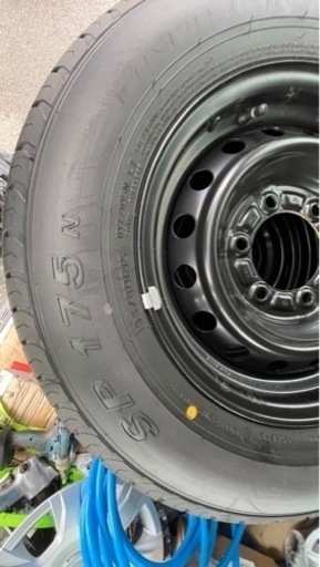 ハイエース 6型 新車外し エコピア 195/80r15 ノーマルタイヤホイール